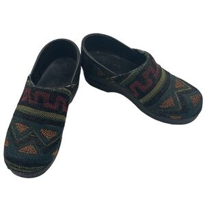 Dansko Tapesty Cloth Professional Clogs Women Size 38 / 7.5-8 BLEMISH